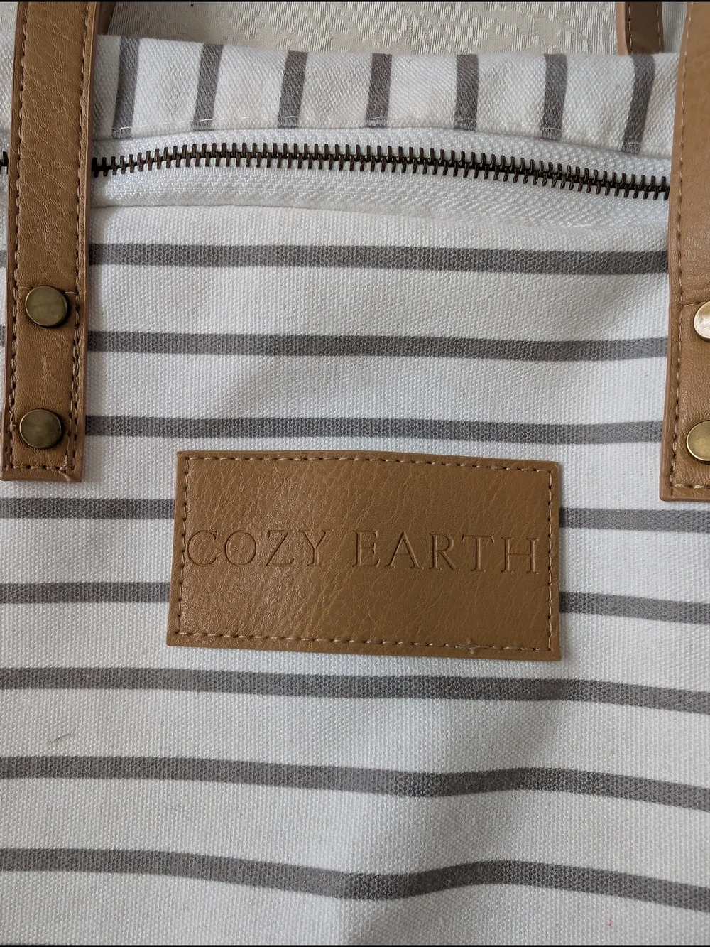 Cozy Earth Striped Duffel Bag White Gray Tan Zip Double Handles Unisex